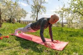 详解棒球规则中的投球区域限制投手必须在特定范围内出手的法律